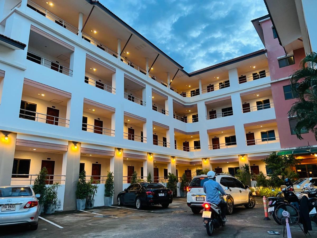 Jj Palace เจเจ พาเลซ Ban Si Than Dış mekan fotoğraf