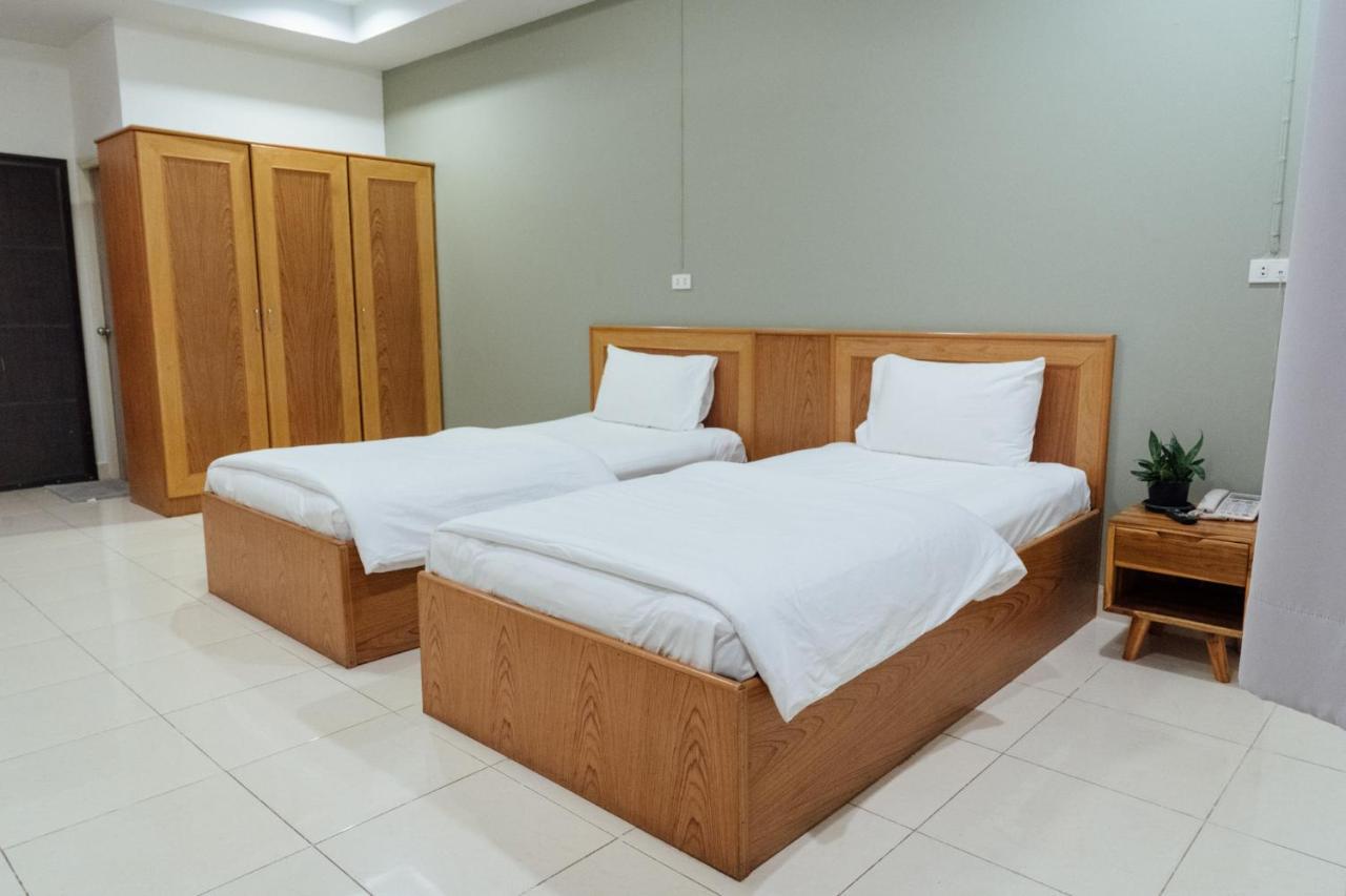 Jj Palace เจเจ พาเลซ Ban Si Than Dış mekan fotoğraf