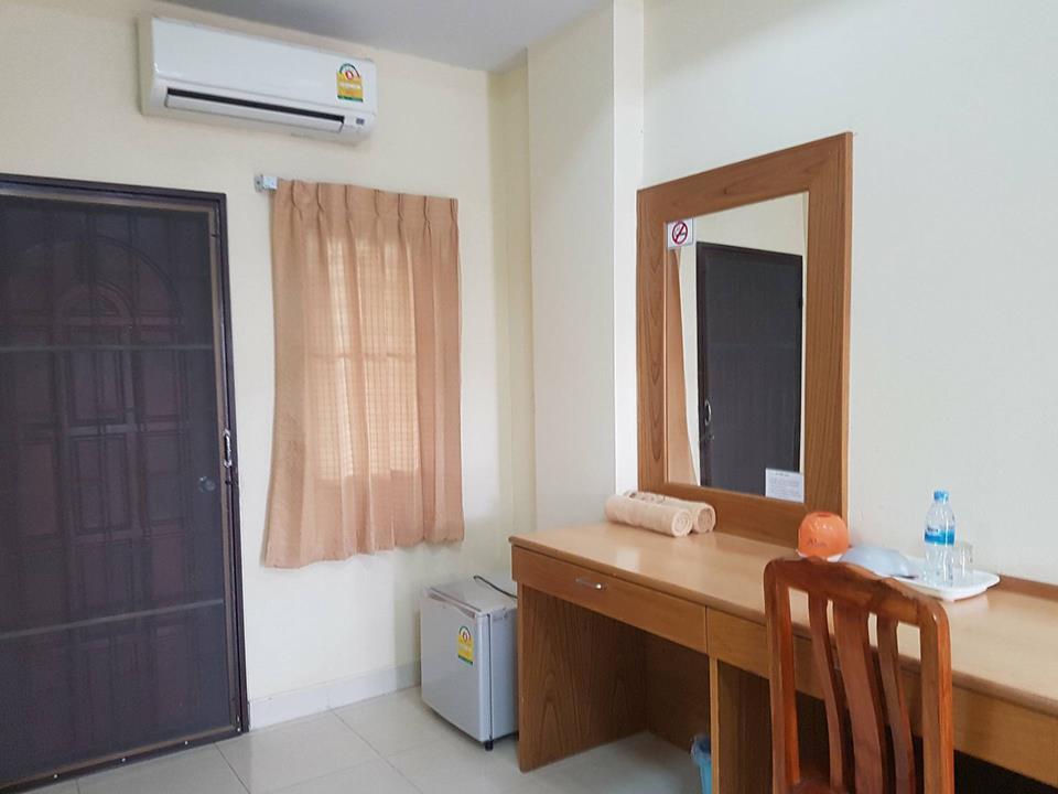 Jj Palace เจเจ พาเลซ Ban Si Than Dış mekan fotoğraf